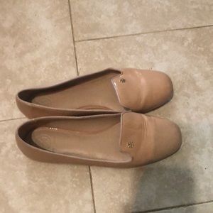 Tory Burch flats in good condition